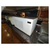 Sharp Carousel Microwave Oven White