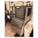 ICE MACHINE
