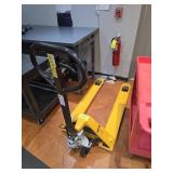YELLOW PALLET JACK