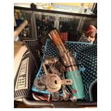 LOT OF KITCHEN