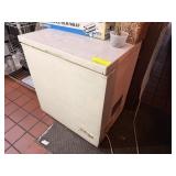 CHEST FREEZER