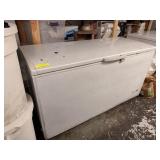 AVANTI CHEST FREEZER