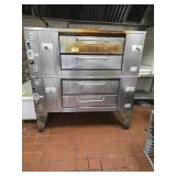 BAKERS PRIDE  OVENS