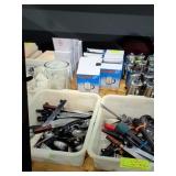 LOTS OF ASSORTED KITCHEN