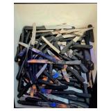 LOT OF STEAK KNIVES