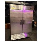 AVANTCO SS 2 DOOR REFRIGERATOR MODEL: 178A49RHC