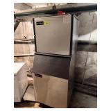 ICE - O - MATIC ICE MAKER MODEL: ICE1006HW5