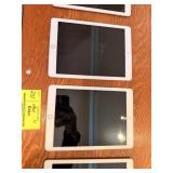 Apple iPad 6th Gen - Rose