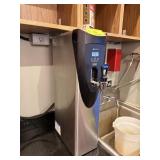 BUNN HOT WATER DISPENSER