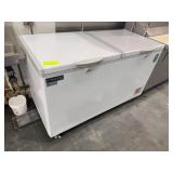 Dukers Commercial Chest Freezer Dual-Lid