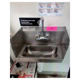 SS HAND SINK WITH SPLASH GUARDS