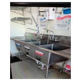 SS 3 COMPARTMENT SINK WITH SIDE DRAIN BOARDS AND
