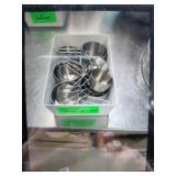 MEASURING CUPS