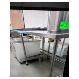 SS WORK TABLE ON CASTERS