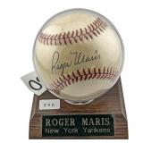 Roger Maris Signed Baseball w/ Certificate
