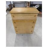 Dresser (42' tall, 32' x 18')
