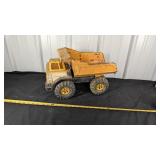 METAL TONKA TRUCK