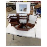 Jewelry Box (14' tall)