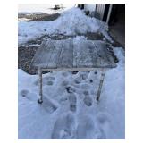 Table (needs repair)