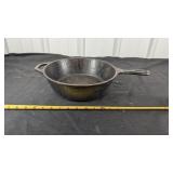 LODGE CAST IRON SKILLET