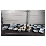 CURRIER AND IVES  DISH SET