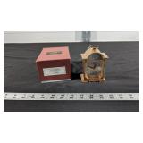 LINDEN QUARTZ ALARM CLOCK