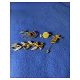 Brooches & Pins