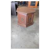 SIDE TABLE 20' TALL X 27' X 24'