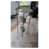 METAL GARDEN BUCKET DECOR