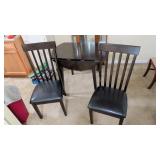 DROP LEAF TABLE AND CHAIRS 30' TALL X 36' X 36'