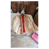 CARHARTT JACKET NO SIZE TAG LARGE?