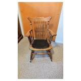 OAK ROCKING CHAIR