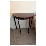 WALL TABLE 28' TALL X 29' X 14'