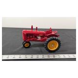 DIE-CAST TRACTOR
