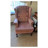 LOUNGE CHAIR