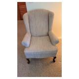 LOUNGE CHAIR