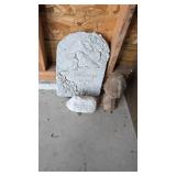 CONCRETE GARDEN DECOR