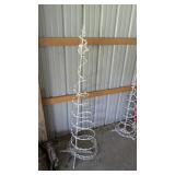 LIGHTED SPIRAL TREE