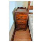 NIGHTSTAND 24' TALL X 11' X 15'