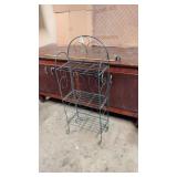 METAL FOLDING SHELF 48' TALL X 19' X 10'