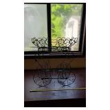 METAL PLANT STAND