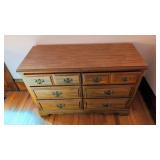AMERICAN DREW DRESSER 30' TALL X 44' X 18'