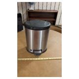 TRASHCAN