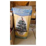 HOLIDAY TREE