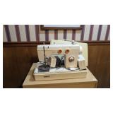 MONTGOMERY WARD SEWING MACHINE