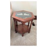 SIDE TABLE 24' TALL X 21' X 21'