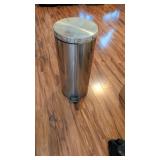 TRASH CAN