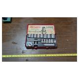 SOCKET SET