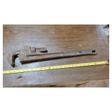 PIPE WRENCH