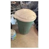 TRASH CAN